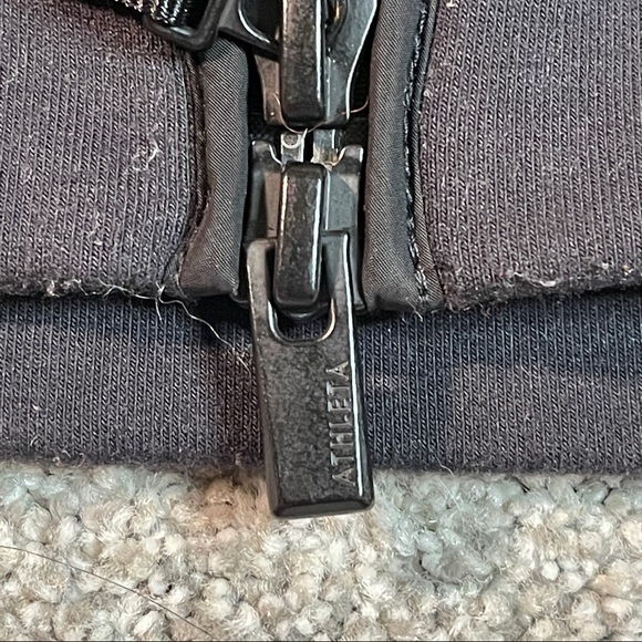 ATHLETA Range Sherpa Full Zip Up Zip Side Pockets Black Fleece Jacket Size XS - Picture 8 of 8